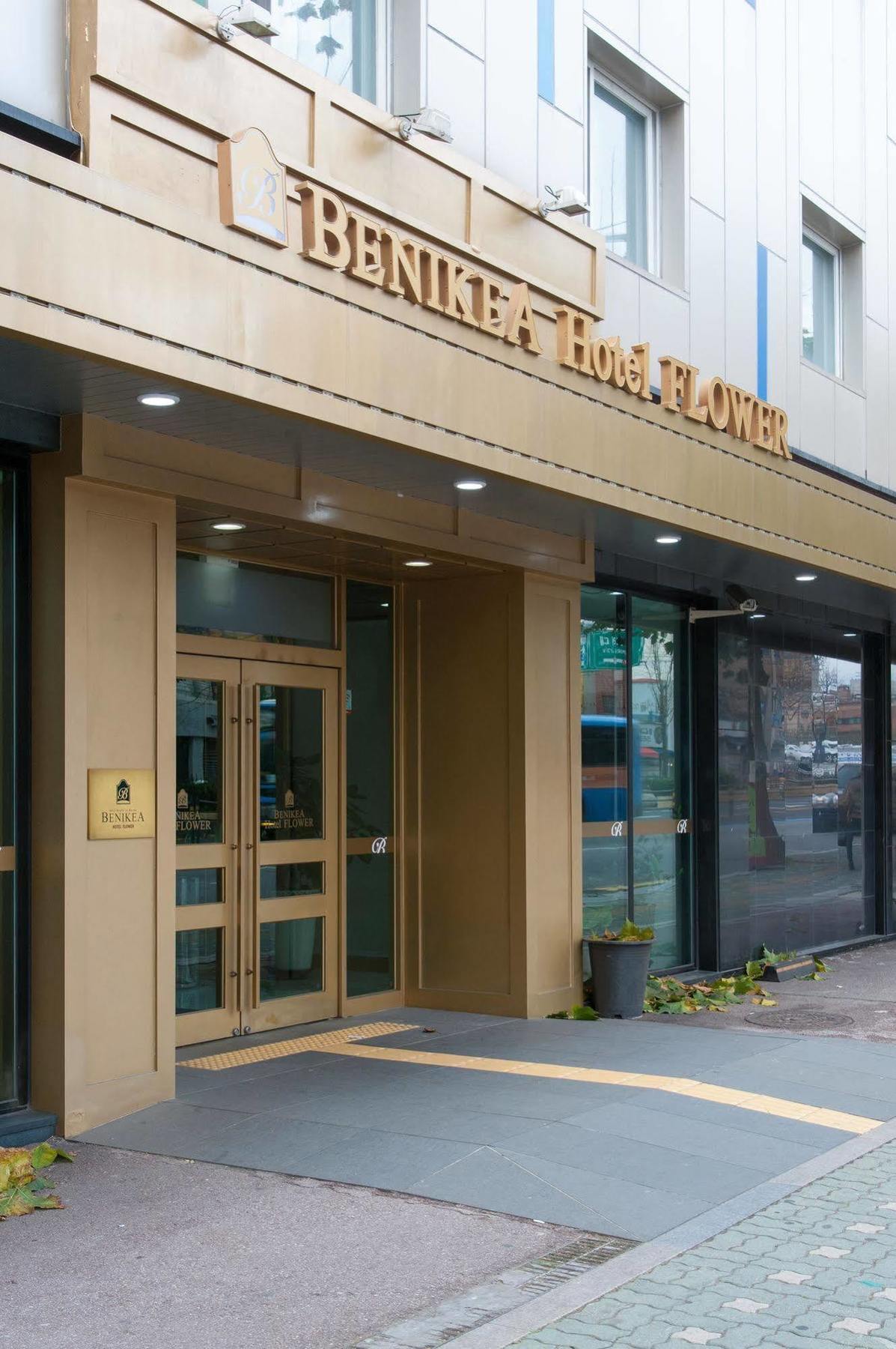 Benikea Hotel Flower Seoul Exterior photo