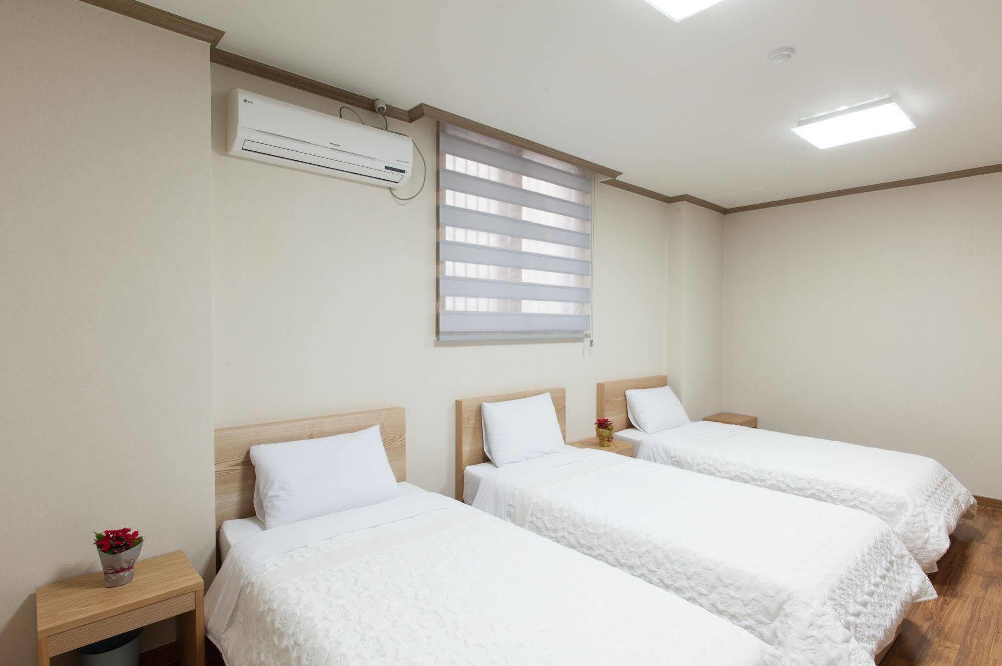 Benikea Hotel Flower Seoul Exterior photo