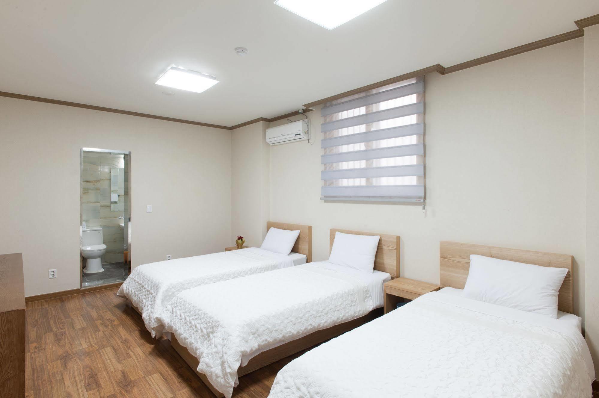 Benikea Hotel Flower Seoul Exterior photo